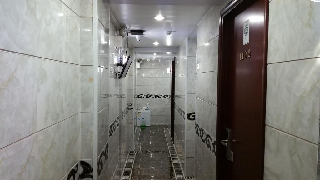 Gold Sparrow Hotel Гонконг Екстер'єр фото